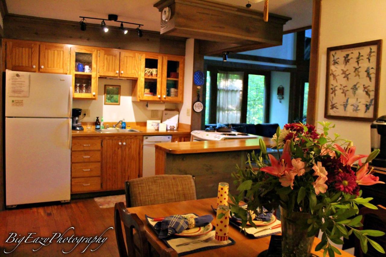 Folsom The River Chalet الغرفة الصورة